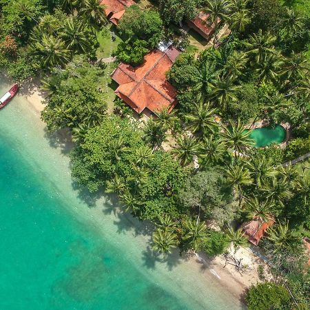Baan Mai Beachfront Lone Island Пхукет Экстерьер фото