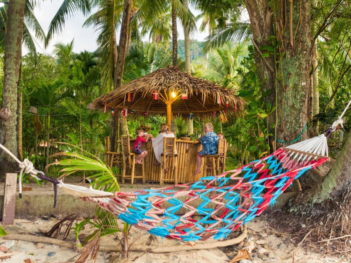 Baan Mai Beachfront Lone Island Пхукет Экстерьер фото