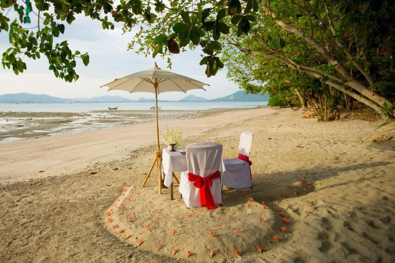 Baan Mai Beachfront Lone Island Пхукет Экстерьер фото